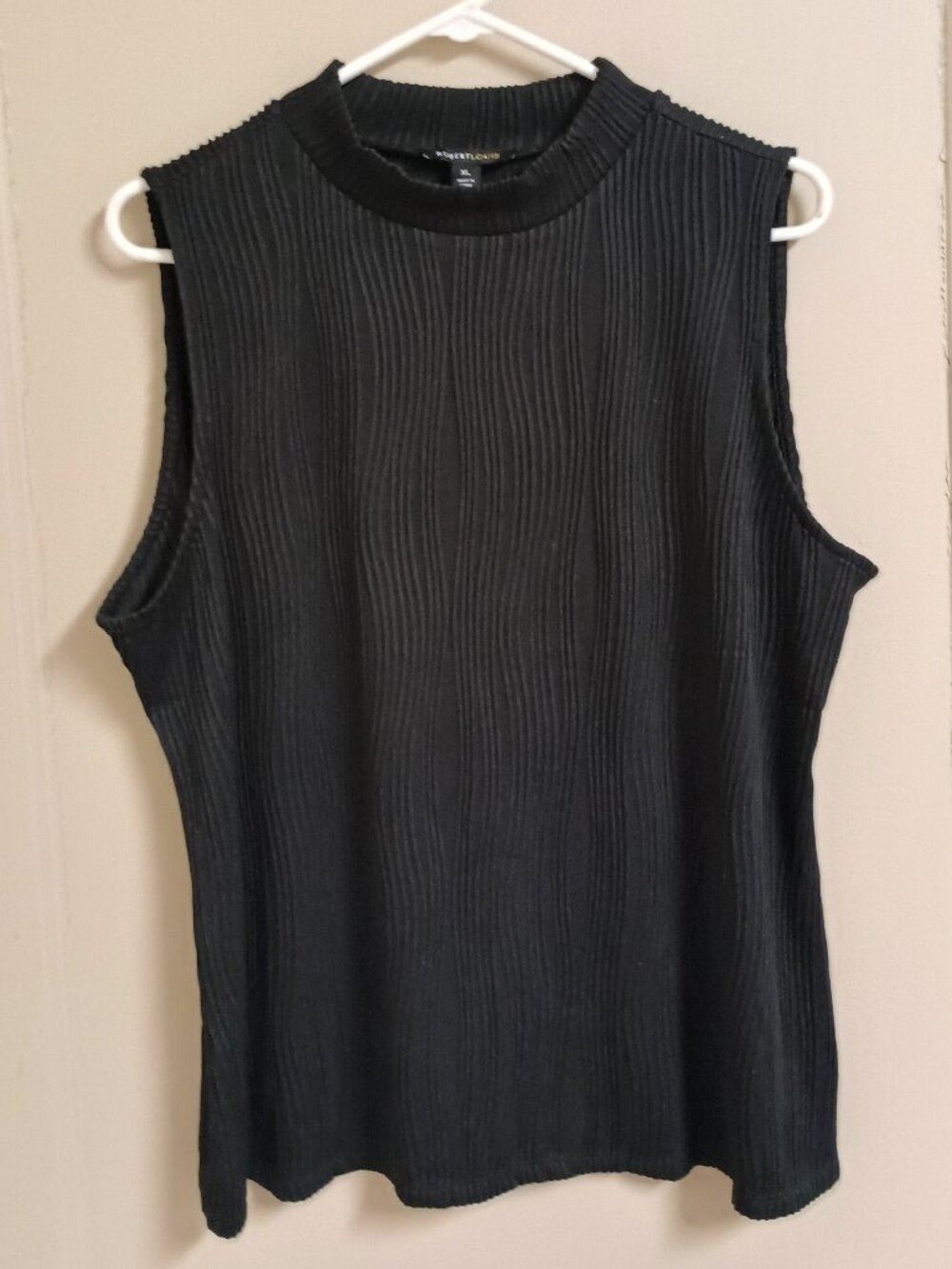 NWT- Robert Louis Women's Solid Black Sleeveless Ribbed Knit Tank Top Blouse -XL